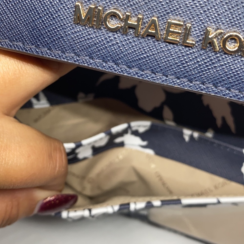 MK Wallet - Picture 5 of 7